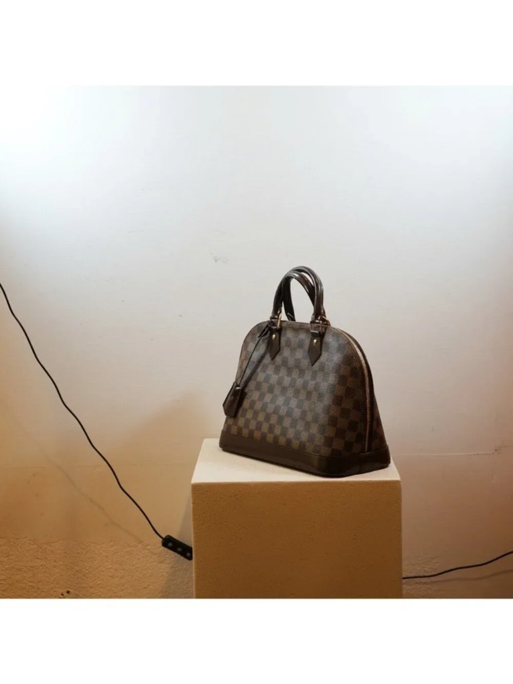 Louis Vuitton Damier Alma